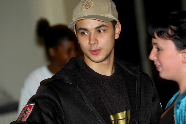 min 2005 11 12 telethon 107